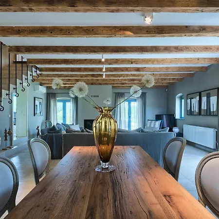 Holiday home Stancija Cabrunici
