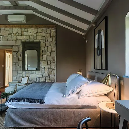 Stancija Cabrunici Holiday home *